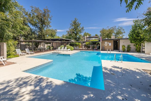 5701 E Glenn St Apt 76, Tucson, AZ 85712