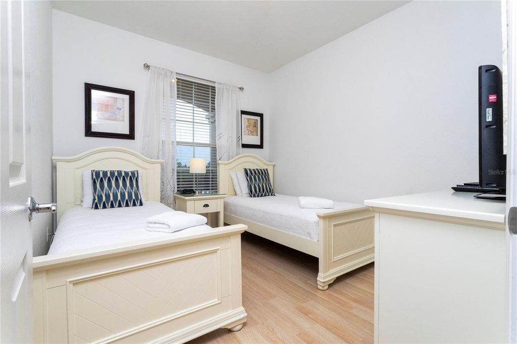 Image 22 of property listing at 5000 CAYVIEW AVENUE 30908, Orlando, FL 32819