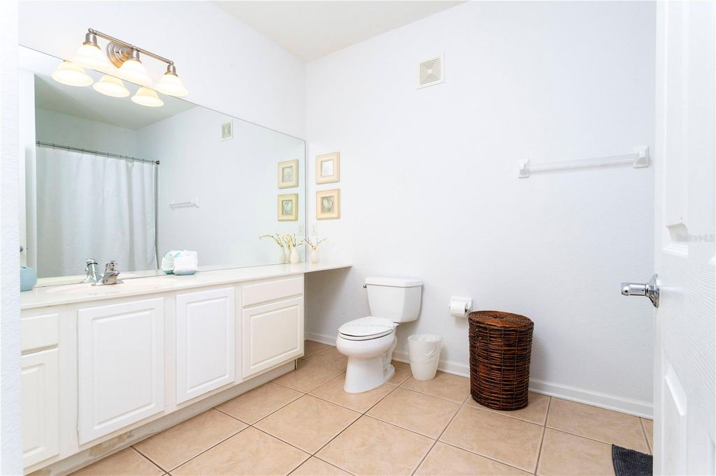 Image 25 of property listing at 5000 CAYVIEW AVENUE 30908, Orlando, FL 32819