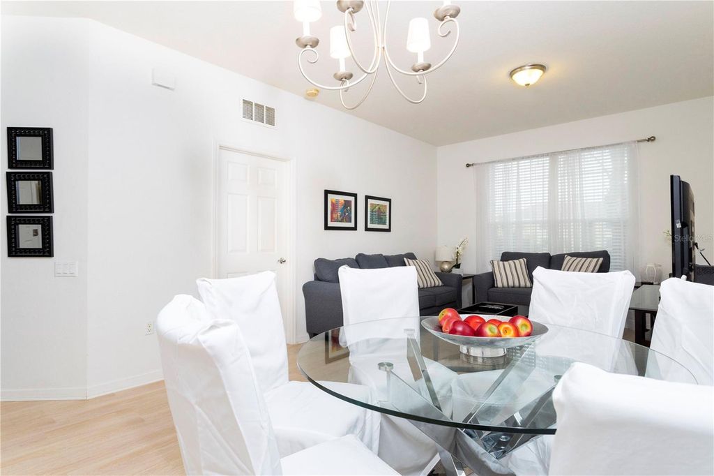 Image 5 of property listing at 5000 CAYVIEW AVENUE 30908, Orlando, FL 32819