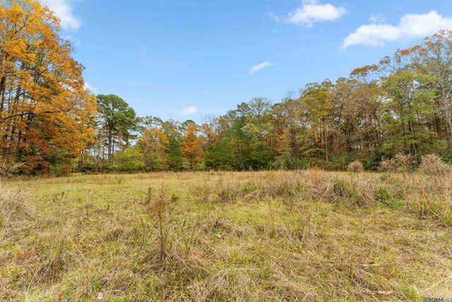 5498 Old Liberty Rd, Clinton, LA 70722