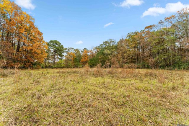 5498 Old Liberty Rd, Clinton, LA 70722