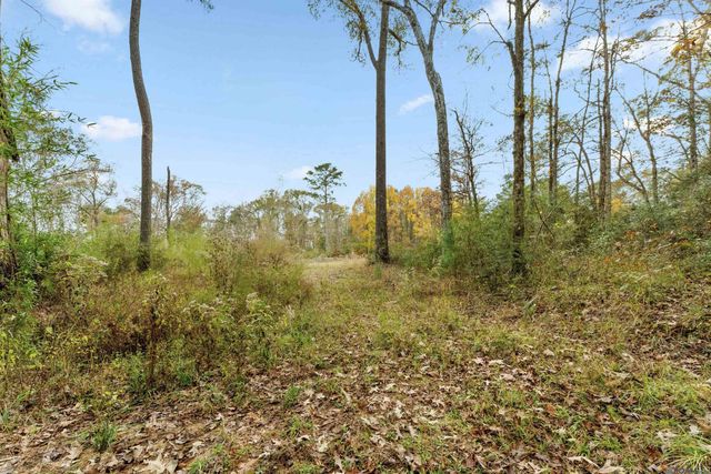 5498 Old Liberty Rd, Clinton, LA 70722