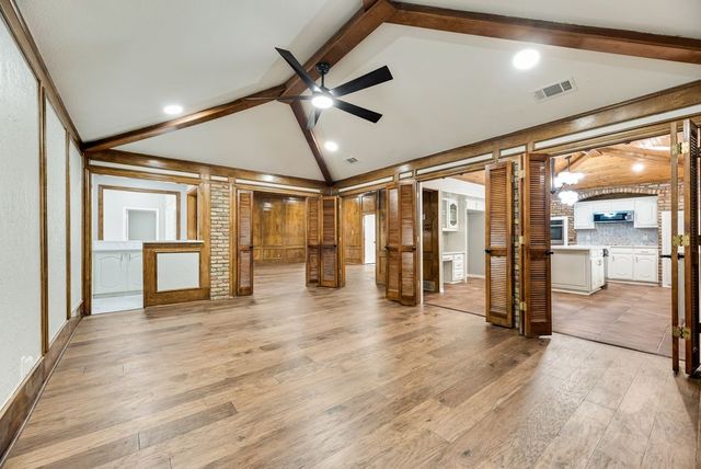 915 Greenbriar Lane, Duncanville, TX 75137