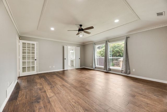 915 Greenbriar Lane, Duncanville, TX 75137