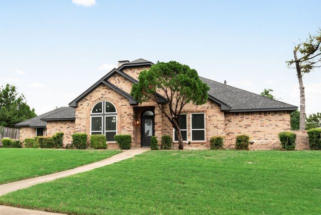 915 Greenbriar Lane, Duncanville, TX 75137