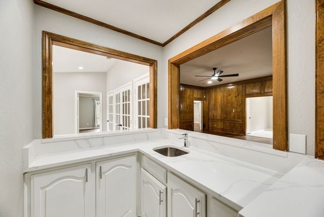 915 Greenbriar Lane, Duncanville, TX 75137