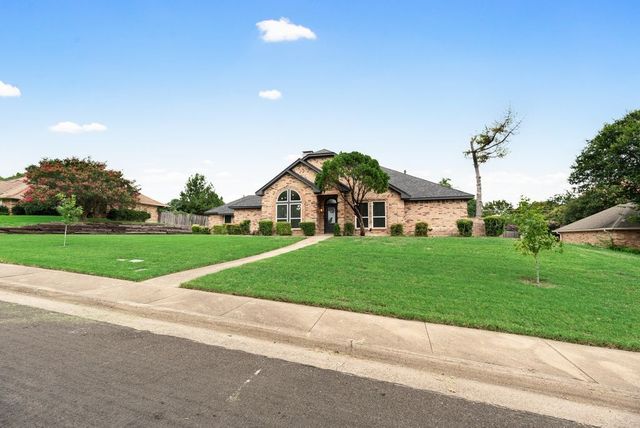 915 Greenbriar Lane, Duncanville, TX 75137