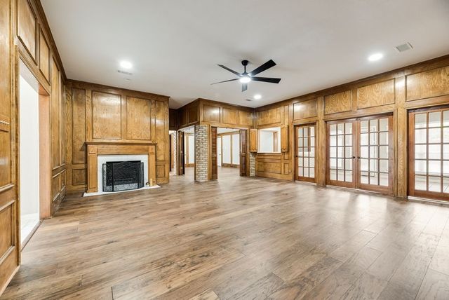 915 Greenbriar Lane, Duncanville, TX 75137