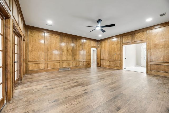 915 Greenbriar Lane, Duncanville, TX 75137
