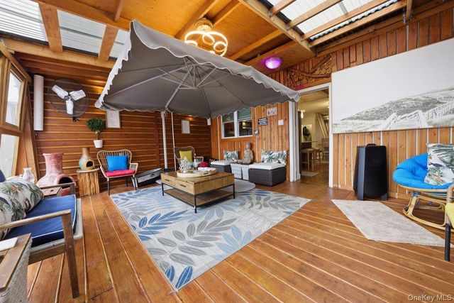 4641 Carpenter Avenue, Bronx, NY 10470