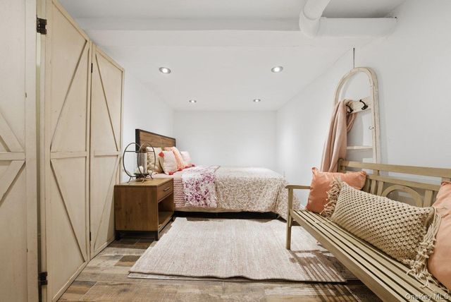 4641 Carpenter Avenue, Bronx, NY 10470