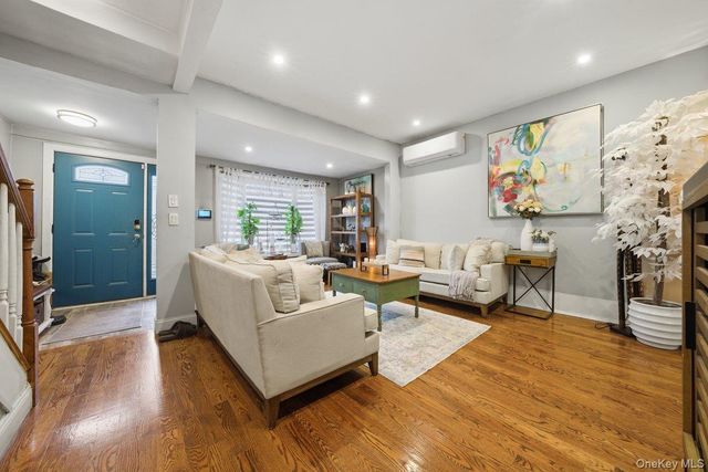 4641 Carpenter Avenue, Bronx, NY 10470