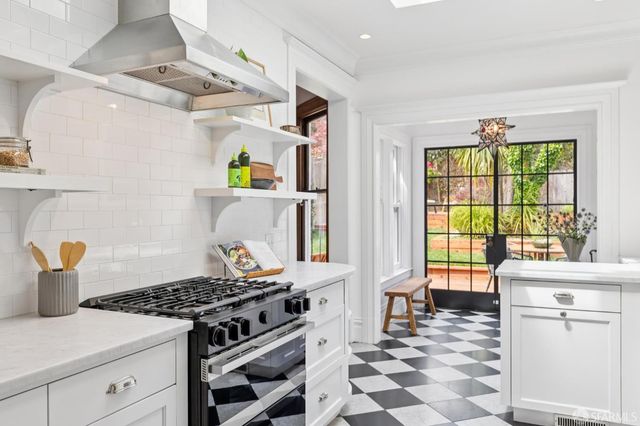 66 Joost Avenue, San Francisco, CA 94131