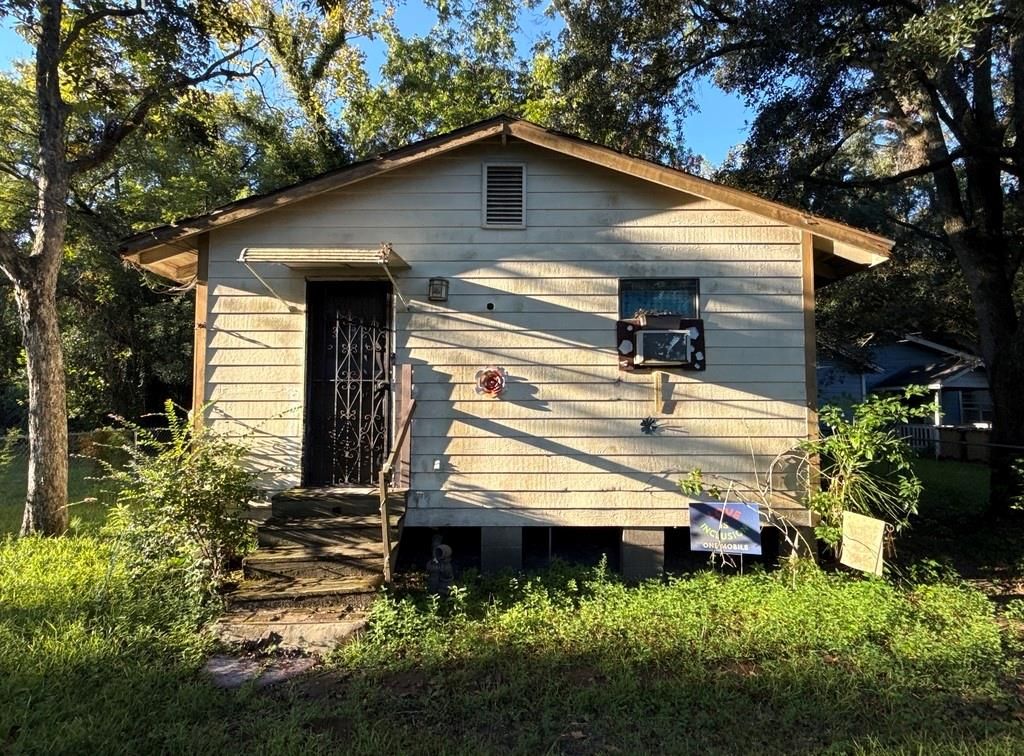1163 Persimmon Street, Mobile, AL 36603 — exterior