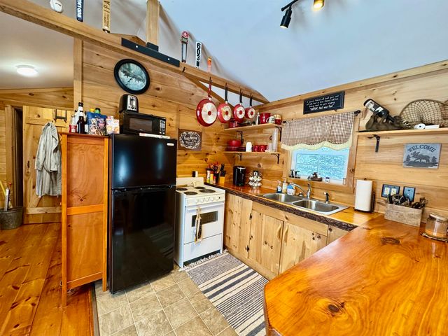 13 Darwin Drive, Stewartstown, NH 03597