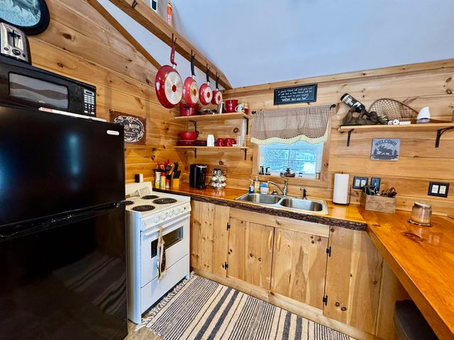 13 Darwin Drive, Stewartstown, NH 03597