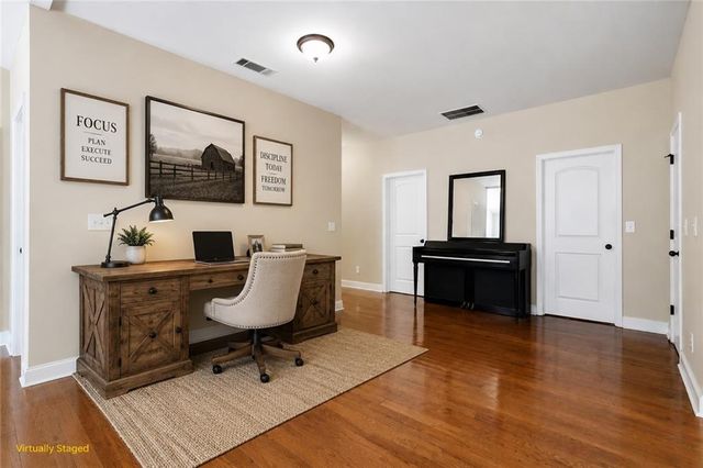 16 Allatoona Woods Trail SE, Acworth, GA 30102