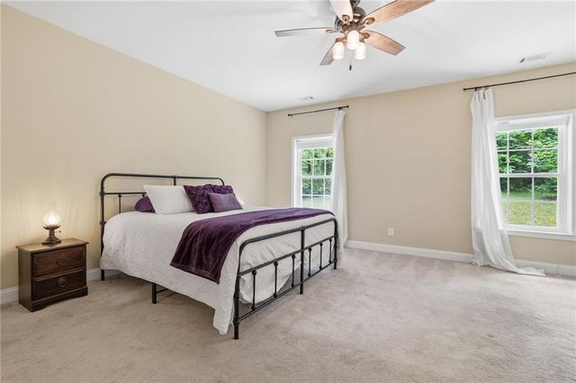 16 Allatoona Woods Trail SE, Acworth, GA 30102