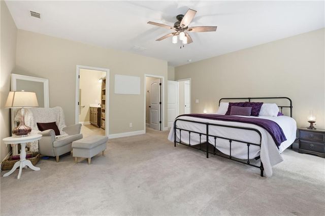 16 Allatoona Woods Trail SE, Acworth, GA 30102