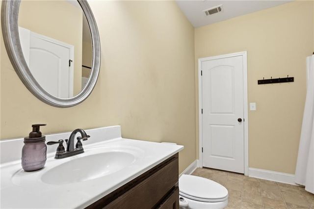16 Allatoona Woods Trail SE, Acworth, GA 30102