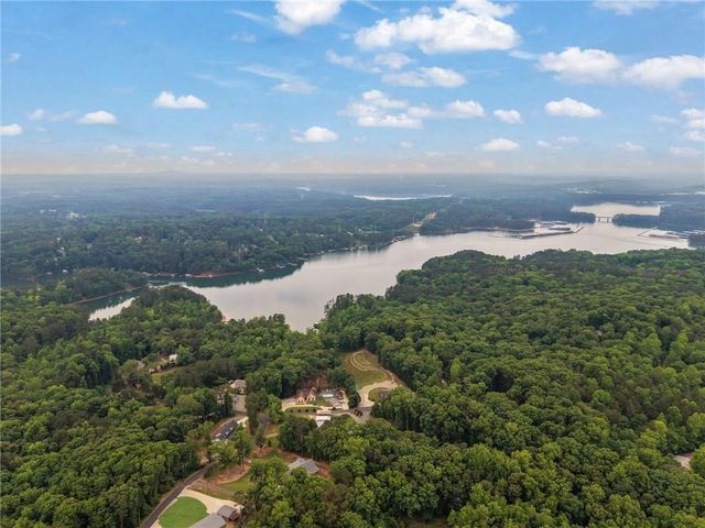 16 Allatoona Woods Trail SE, Acworth, GA 30102
