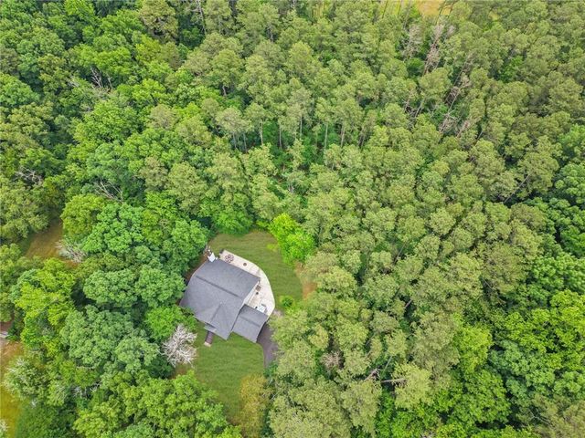 16 Allatoona Woods Trail SE, Acworth, GA 30102