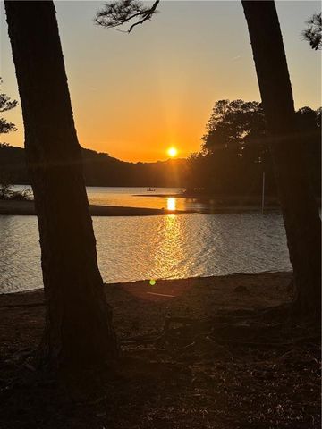 16 Allatoona Woods Trail SE, Acworth, GA 30102