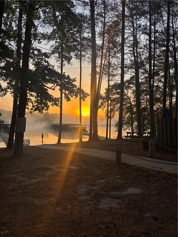 16 Allatoona Woods Trail SE, Acworth, GA 30102