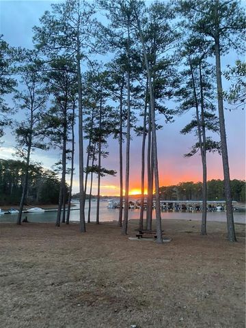 16 Allatoona Woods Trail SE, Acworth, GA 30102