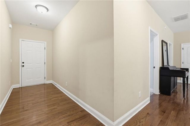 16 Allatoona Woods Trail SE, Acworth, GA 30102