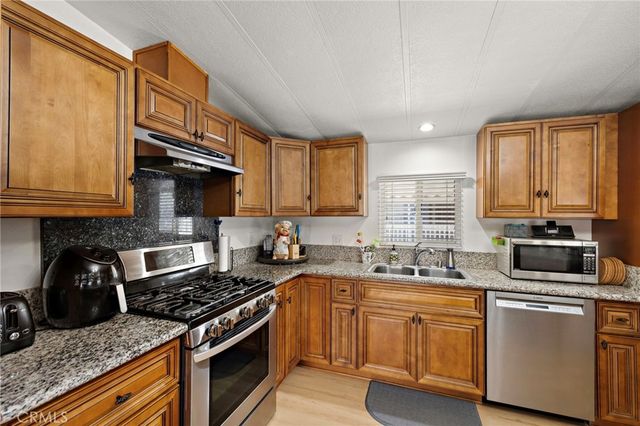 12101 Dale 105, Stanton, CA 90680