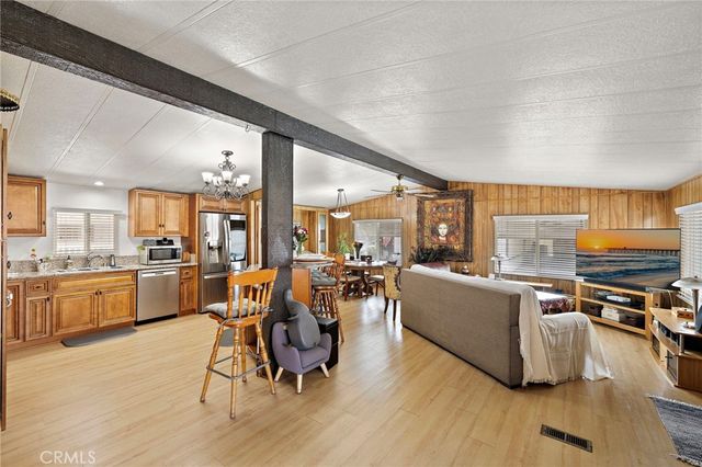 12101 Dale 105, Stanton, CA 90680