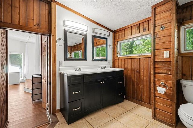 2530 Rockbridge Road NW, Conyers, GA 30012