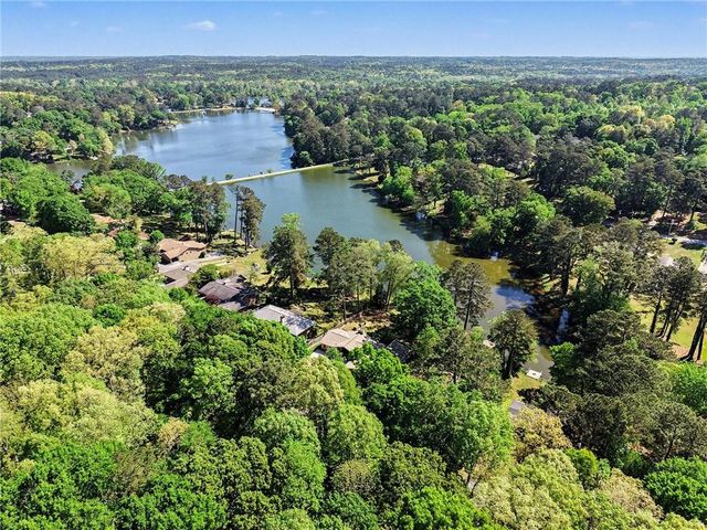 2530 Rockbridge Road NW, Conyers, GA 30012