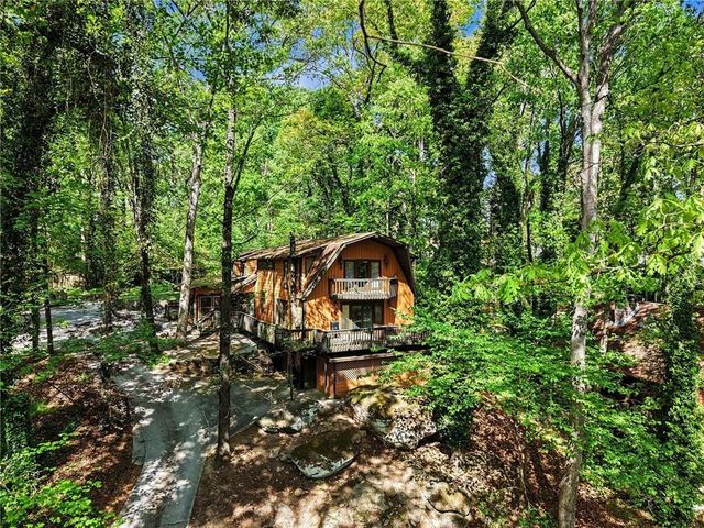 2530 Rockbridge Road NW, Conyers, GA 30012