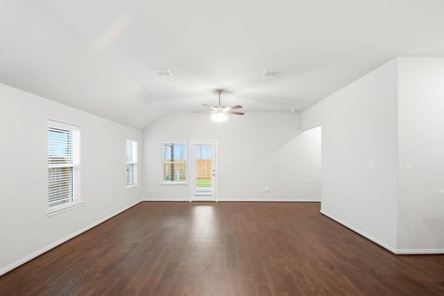 2106 Villa Flora Lane, Friendswood, TX 77546