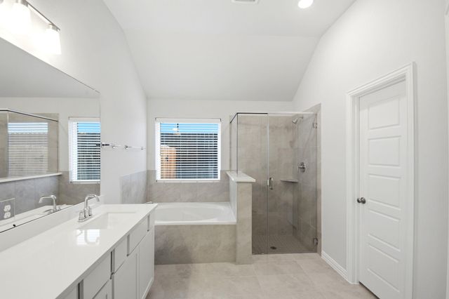 2106 Villa Flora Lane, Friendswood, TX 77546