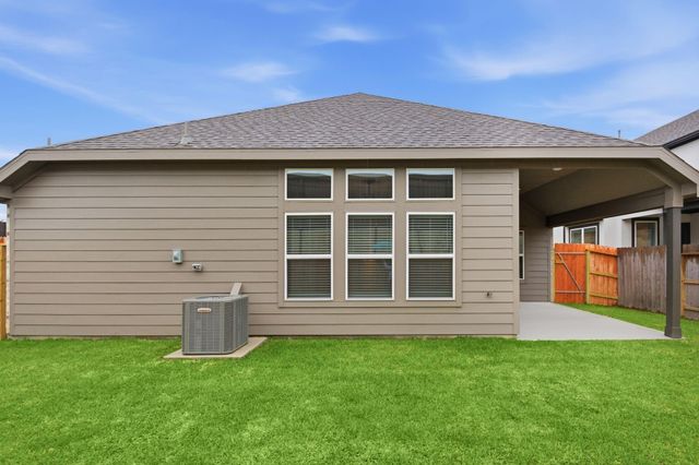 2106 Villa Flora Lane, Friendswood, TX 77546