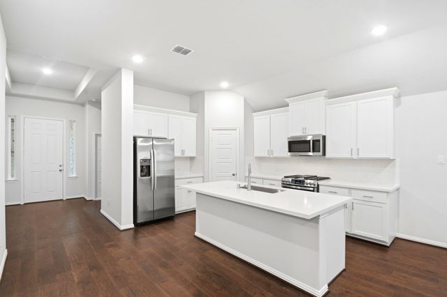 2106 Villa Flora Lane, Friendswood, TX 77546