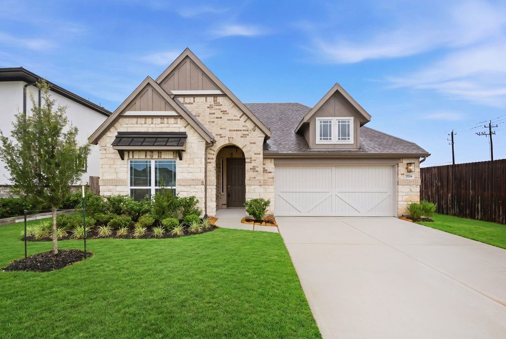 2106 Villa Flora Lane, Friendswood, TX 77546