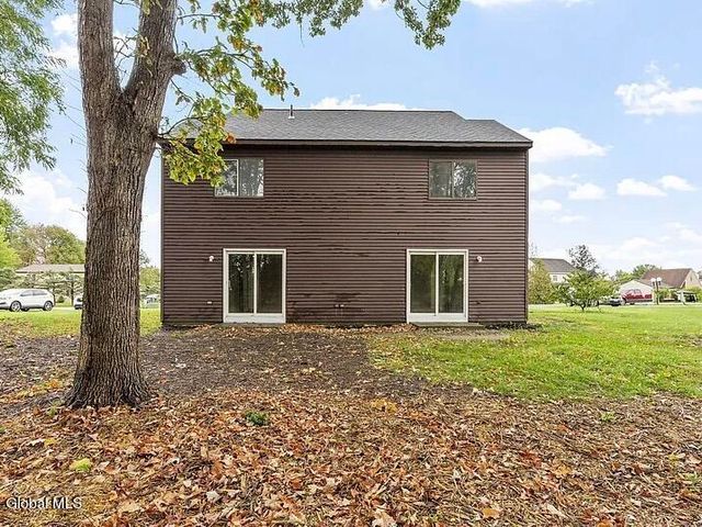 19 Harvest Way A, Waterford, NY 12188