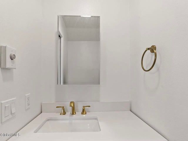 19 Harvest Way A, Waterford, NY 12188