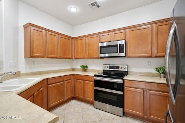 3852 W RANIER Court, Anthem, AZ 85086
