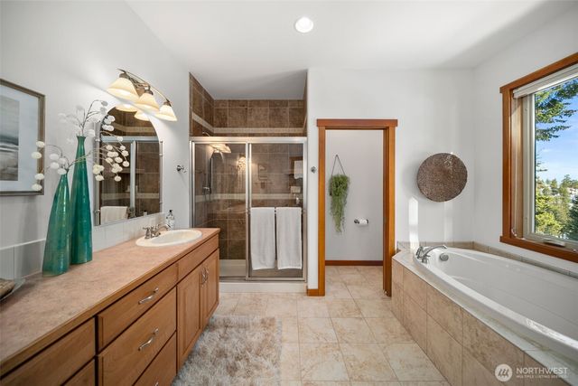 6760 Forest Ridge Drive, Wenatchee, WA 98801