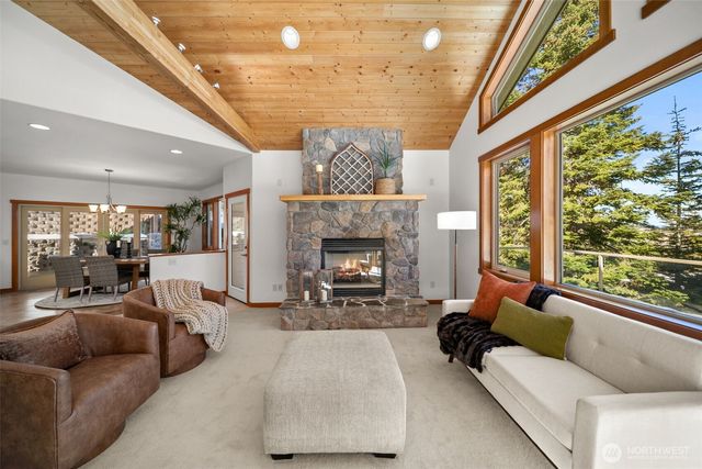 6760 Forest Ridge Drive, Wenatchee, WA 98801