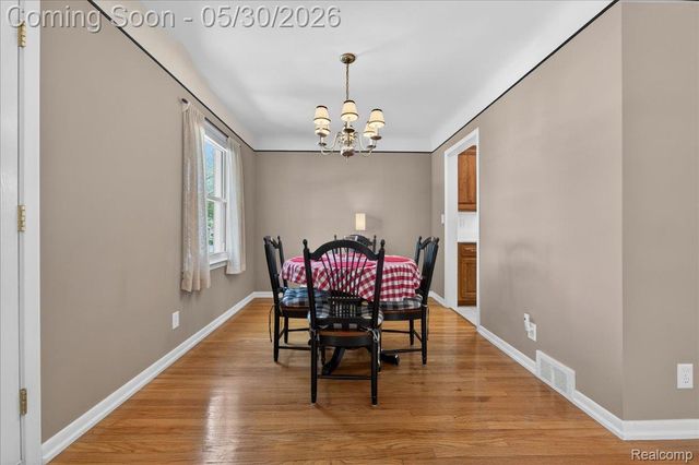 21700 Trombly Street, St. Clair Shores, MI 48080
