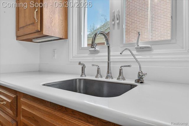 21700 Trombly Street, St. Clair Shores, MI 48080