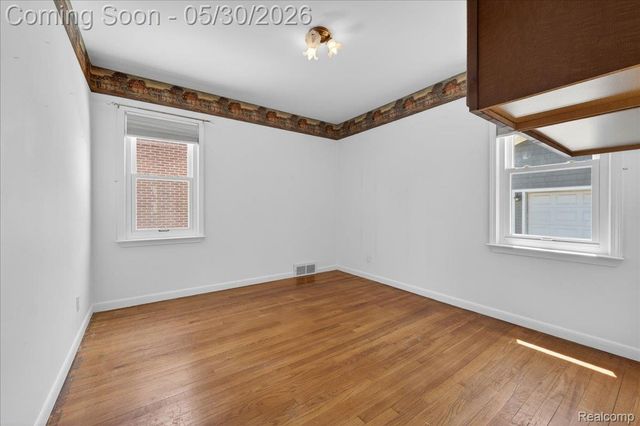 21700 Trombly Street, St. Clair Shores, MI 48080