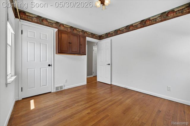 21700 Trombly Street, St. Clair Shores, MI 48080